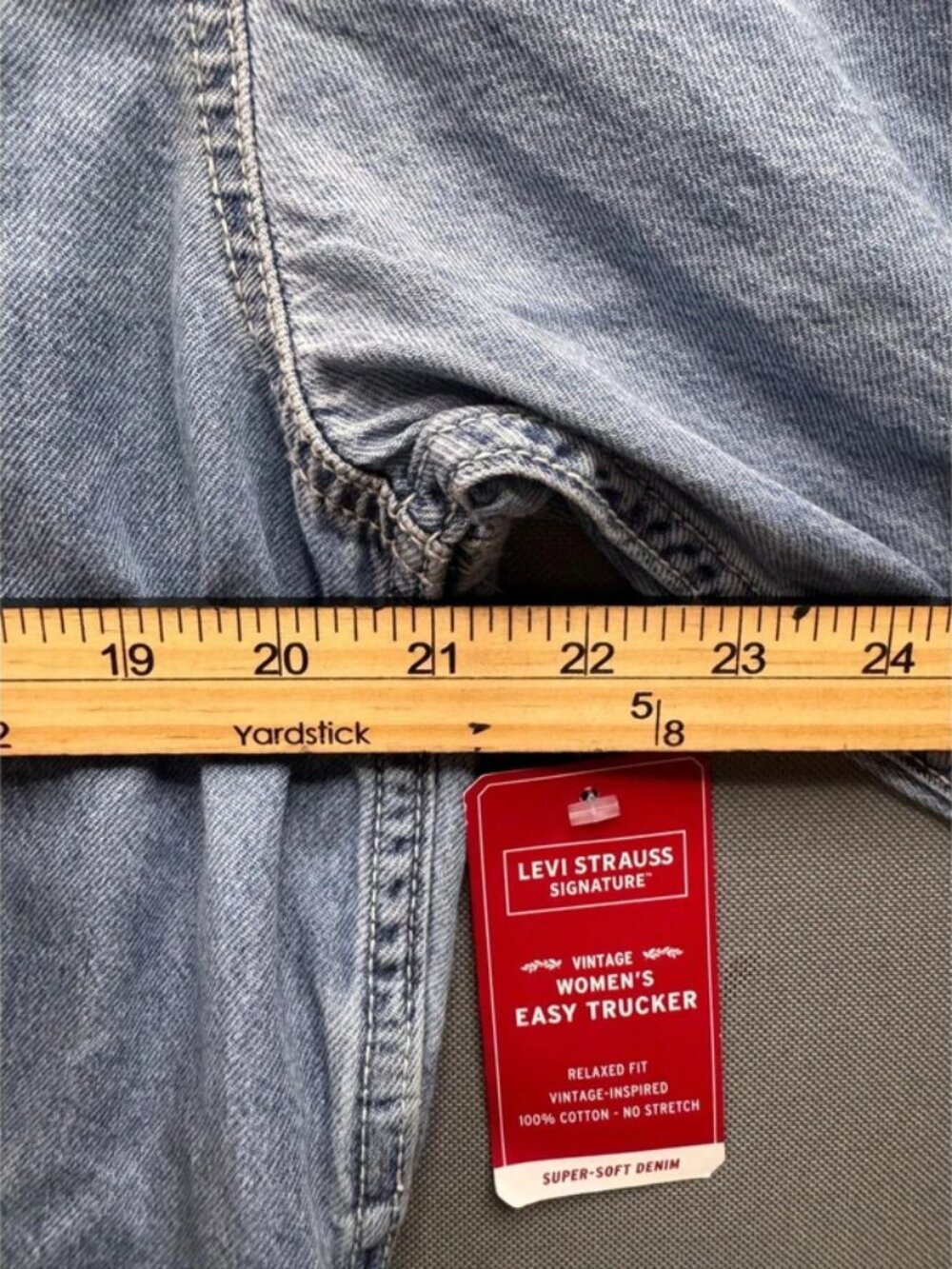 Levi Strauss Signature Easy Trucker Jacket Womens Light Wash Denim Relaxed L - Picture 5 of 5